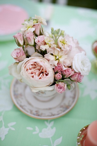 Vintage Wedding Table Flowers 8