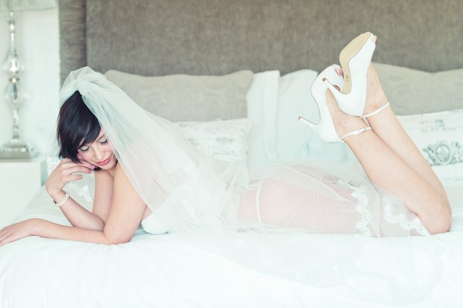 5 Confidence Boosting Secrets for Awesome Boudoir Pics