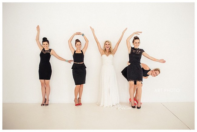 30 Totally Fun Wedding Photo Ideas and Poses for Your Wedding Party