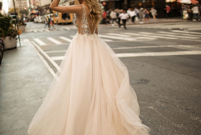 Wedding Dresses Archives | Confetti Daydreams Wedding Blog