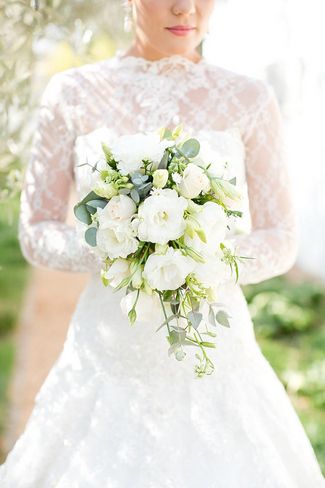 25 Cascade And Long Bridal Bouquets