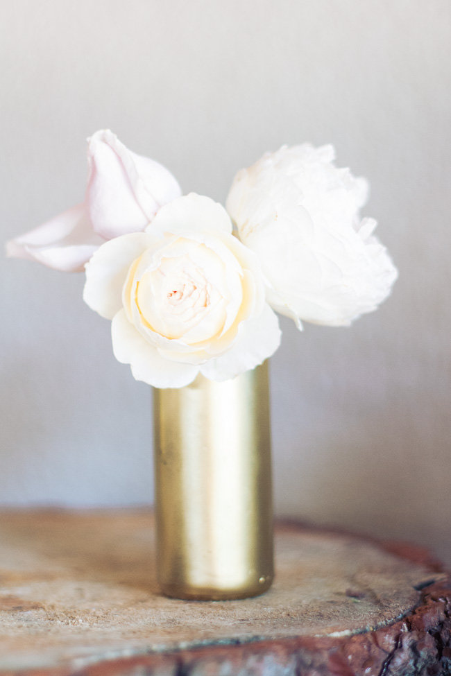 DIY Gold and Glitter Vases Tutorial